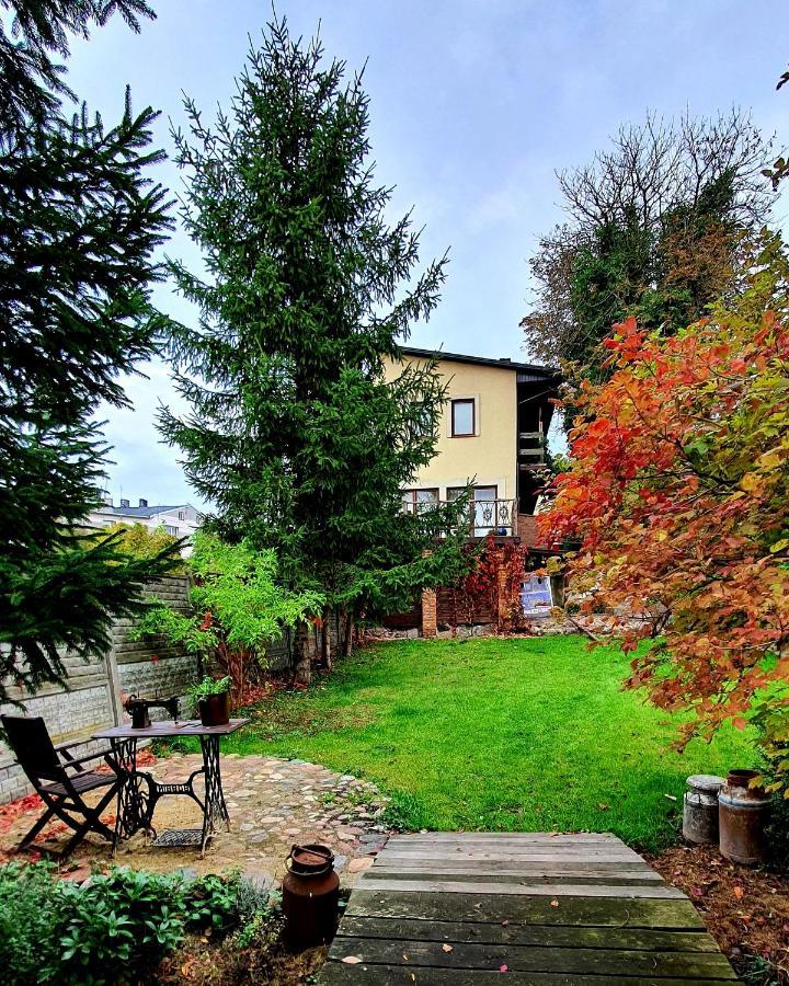 Babie Lato B&B Uniejow Exteriör bild