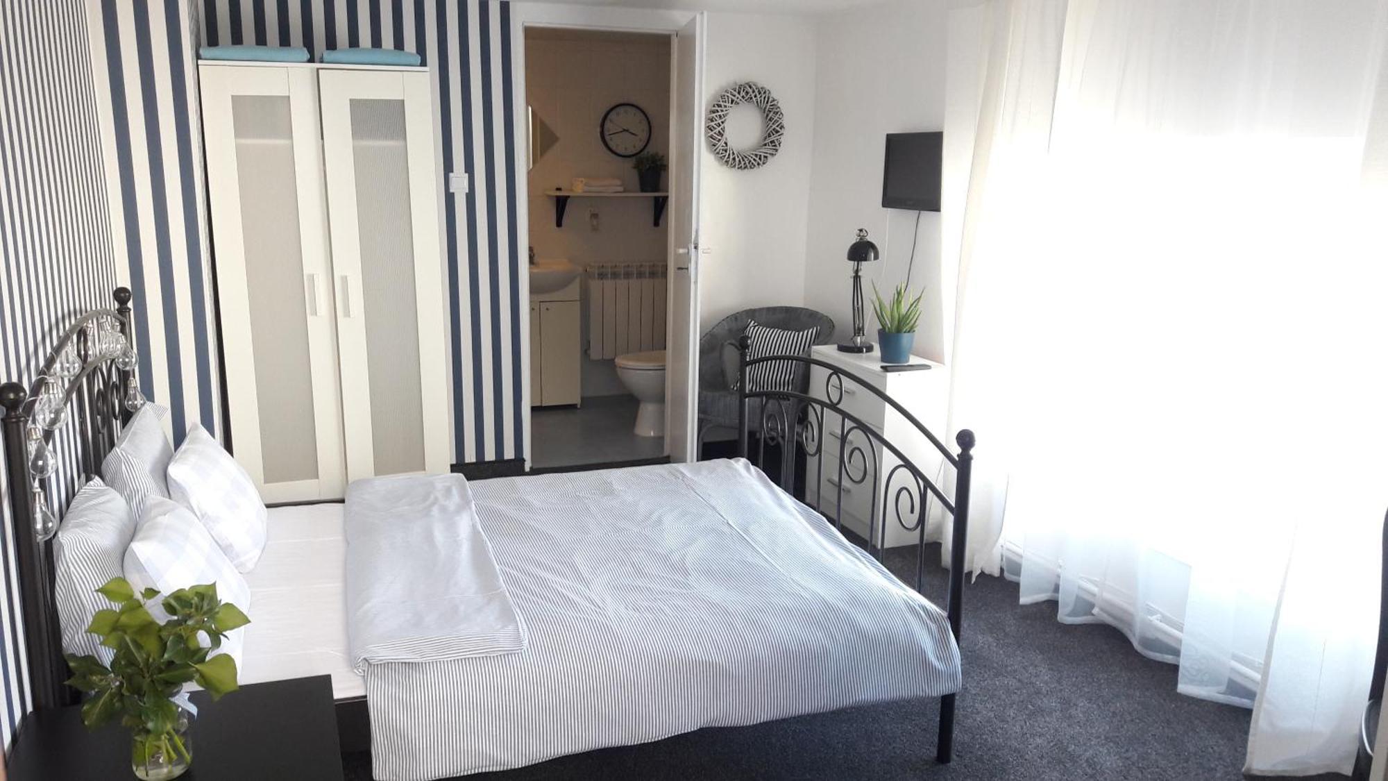 Babie Lato B&B Uniejow Exteriör bild