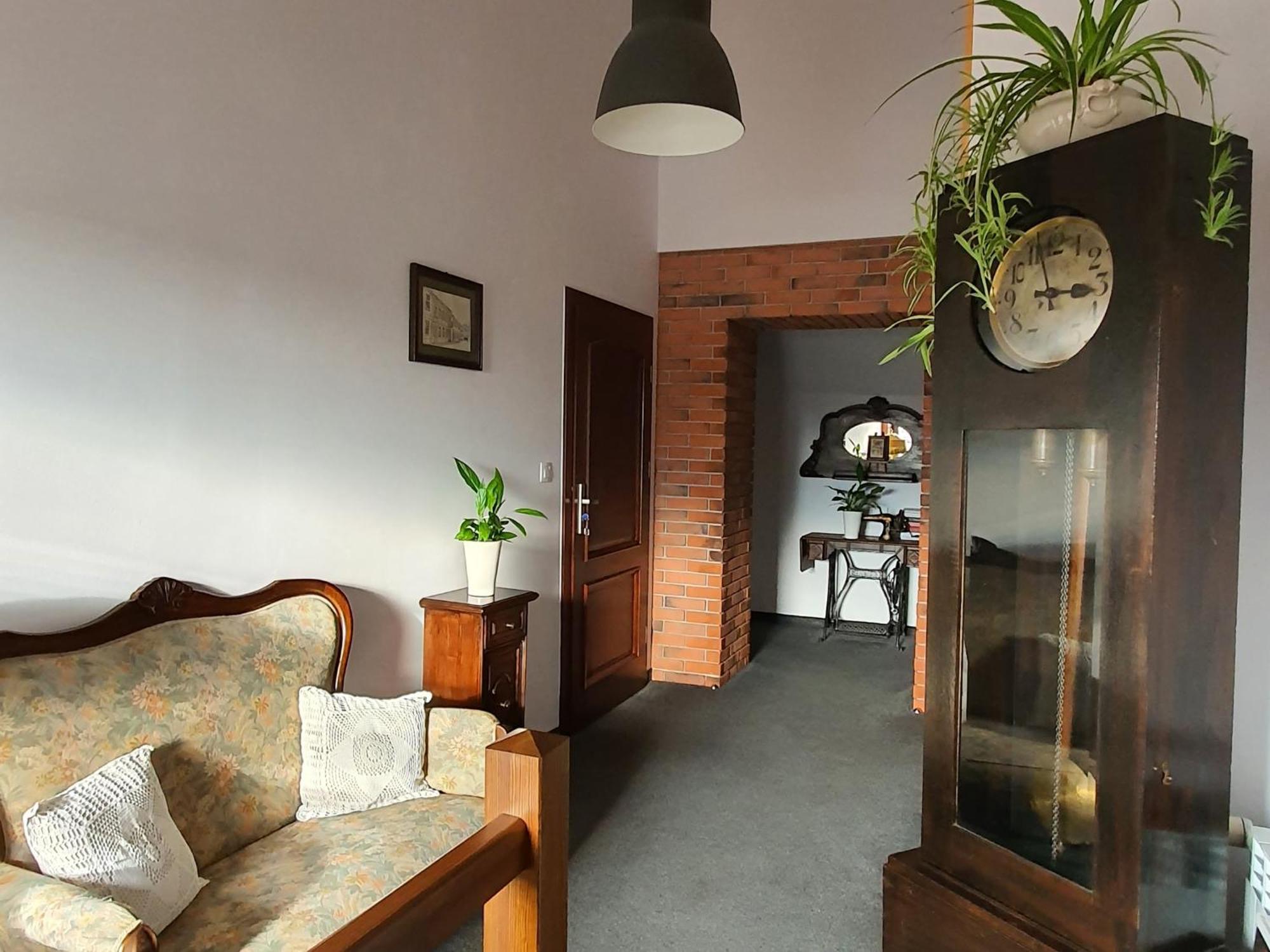 Babie Lato B&B Uniejow Exteriör bild