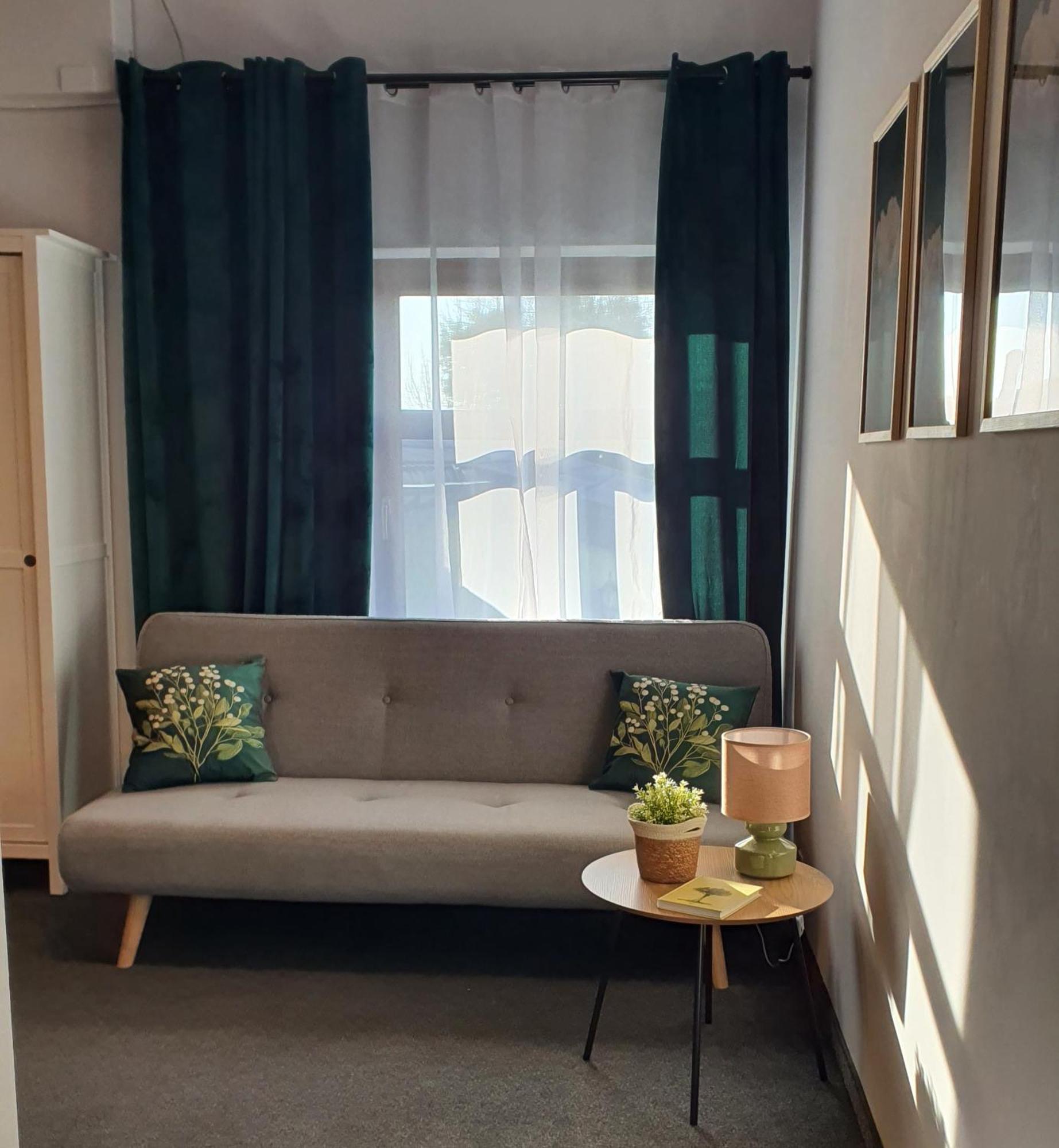 Babie Lato B&B Uniejow Exteriör bild