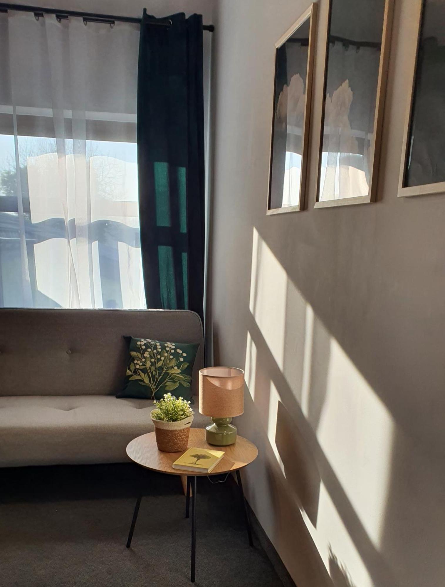 Babie Lato B&B Uniejow Exteriör bild
